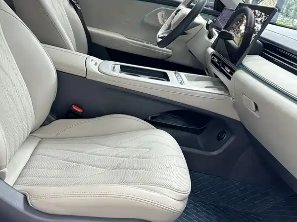 Chery Fengyun A8L 2024