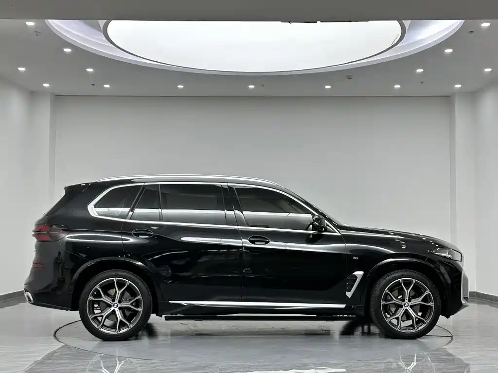 BMW X5 2025 — фото 3