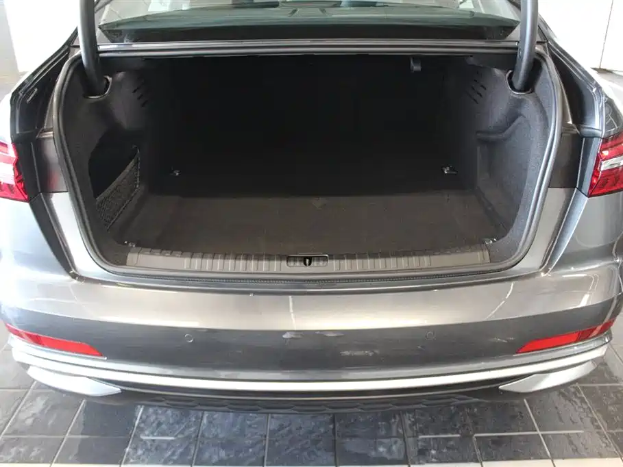 Audi A6L 2024