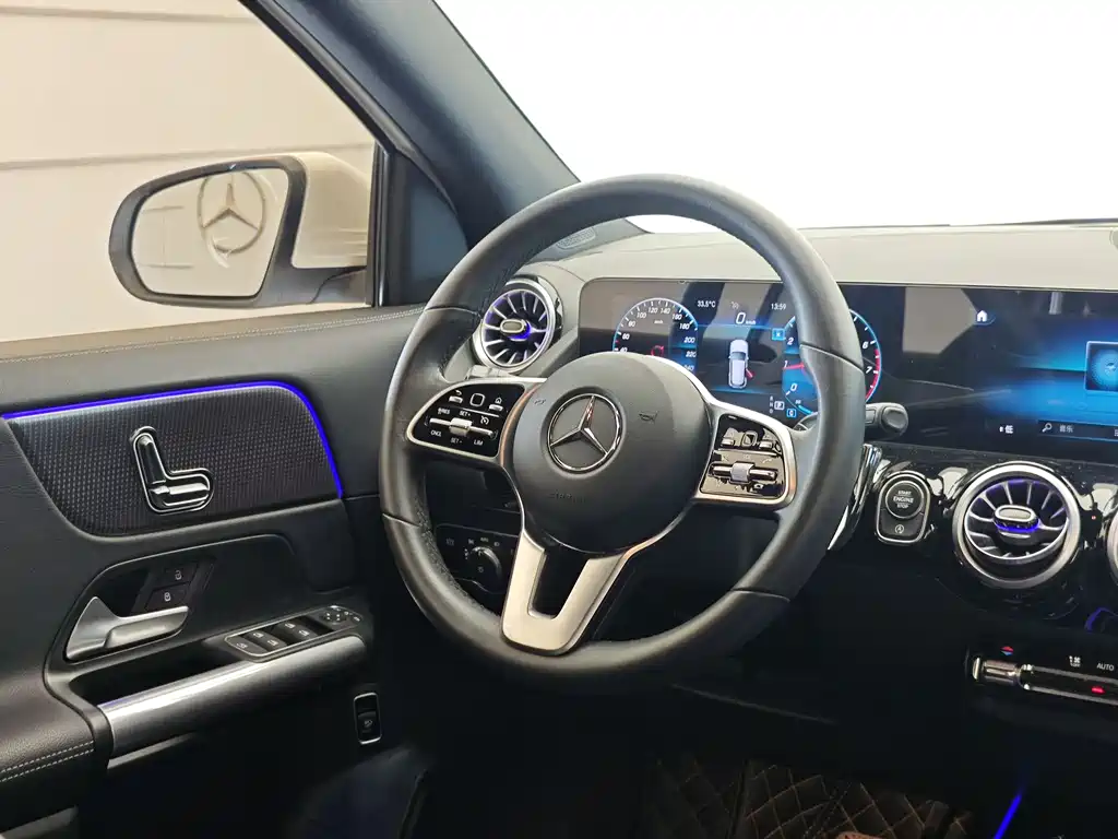 Mercedes-Benz GLA 2022 — фото 12