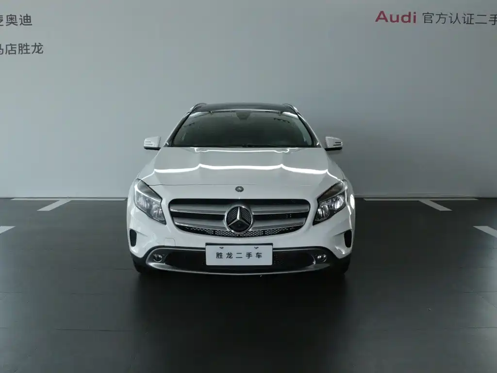 Mercedes-Benz GLA 2016