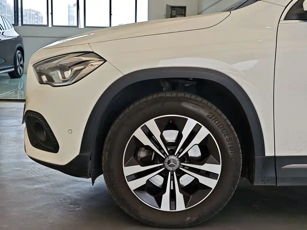 Mercedes-Benz GLA 2022 — фото 4