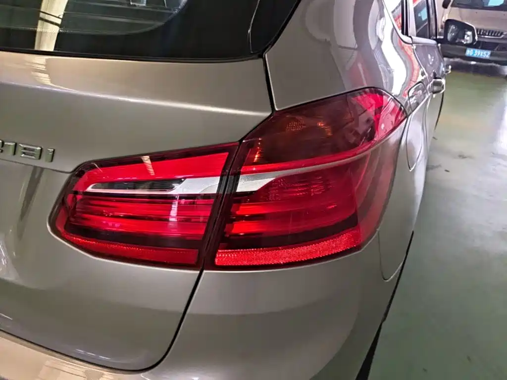 BMW 2 Series Station Wagon 2016 — фото 8