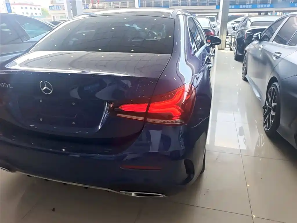 Mercedes-Benz A-Class 2020 — фото 8