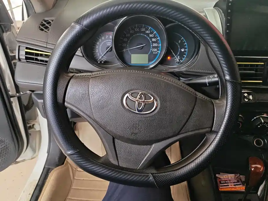 Toyota Vios 2015 — фото 15