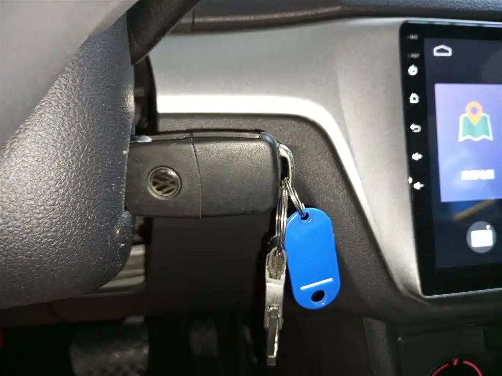 Volkswagen Lavida 2023 — фото 18