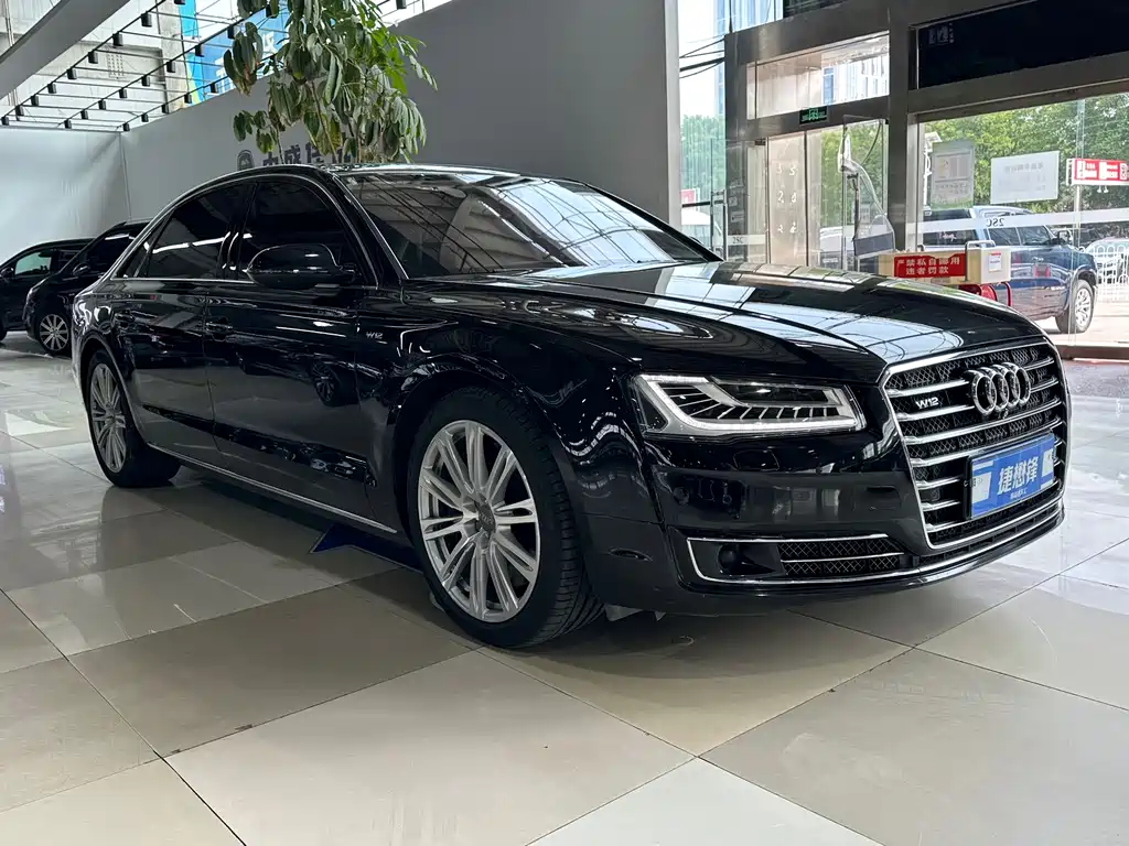Audi A8 2014