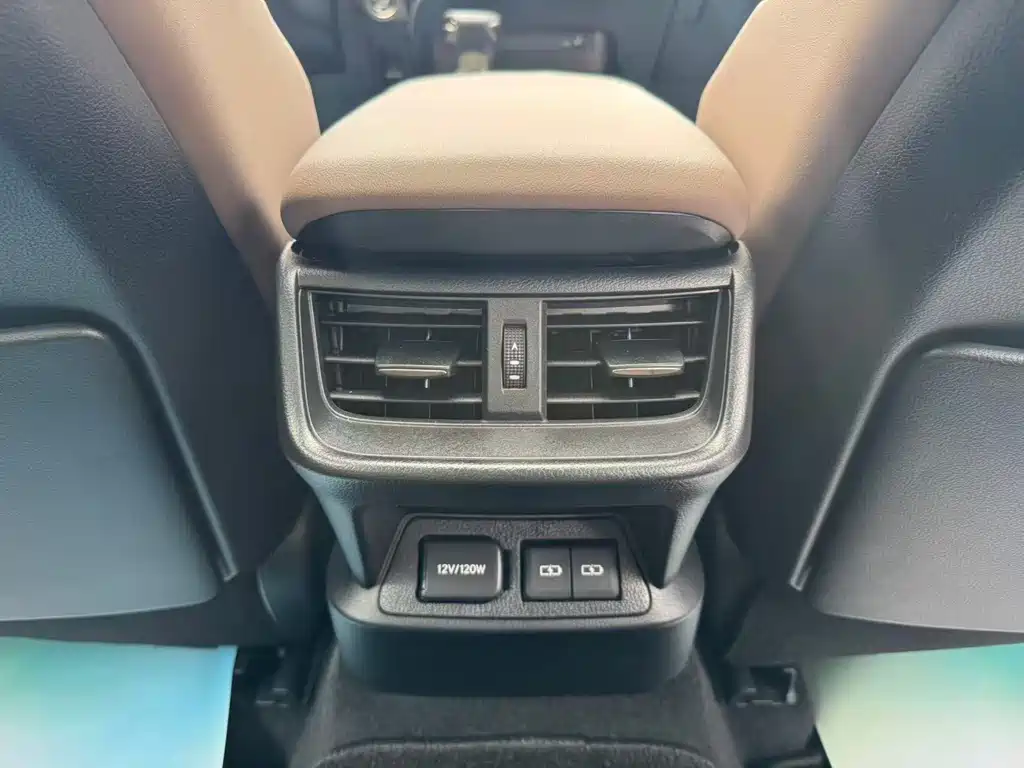 Lexus ES 2023 — фото 10