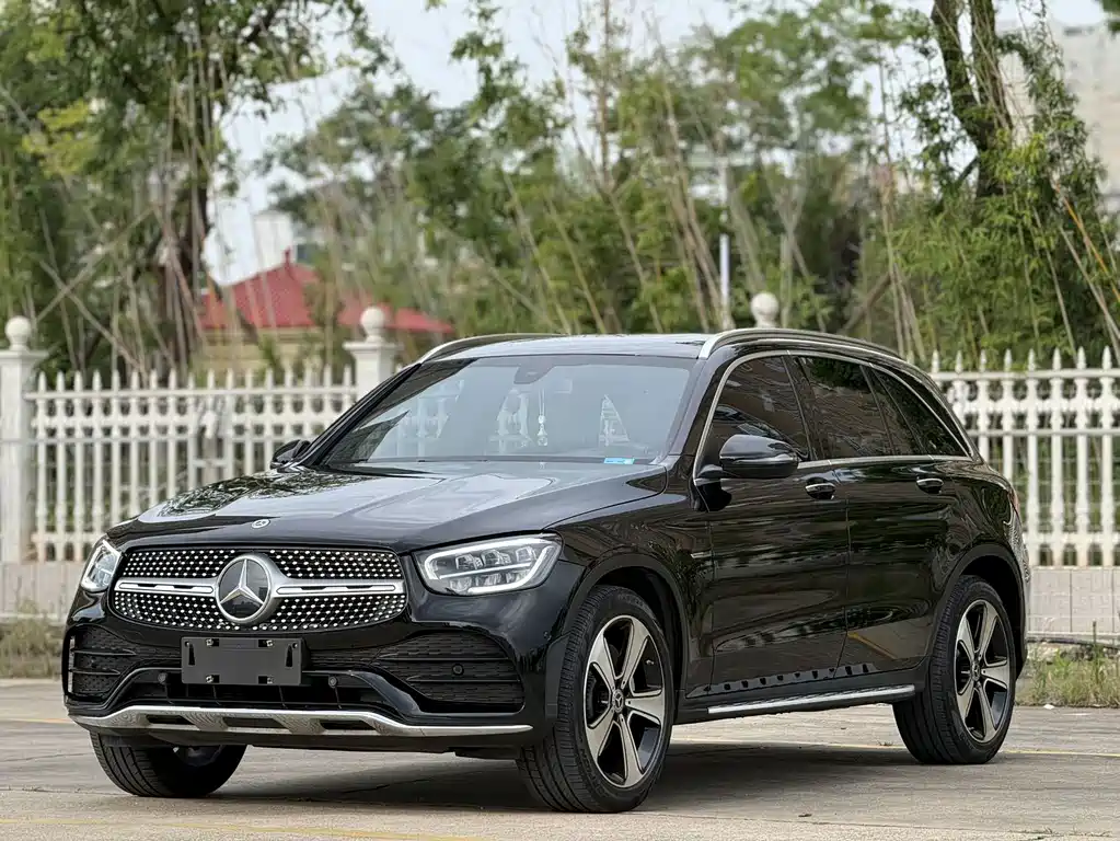 Mercedes-Benz GLC 2023