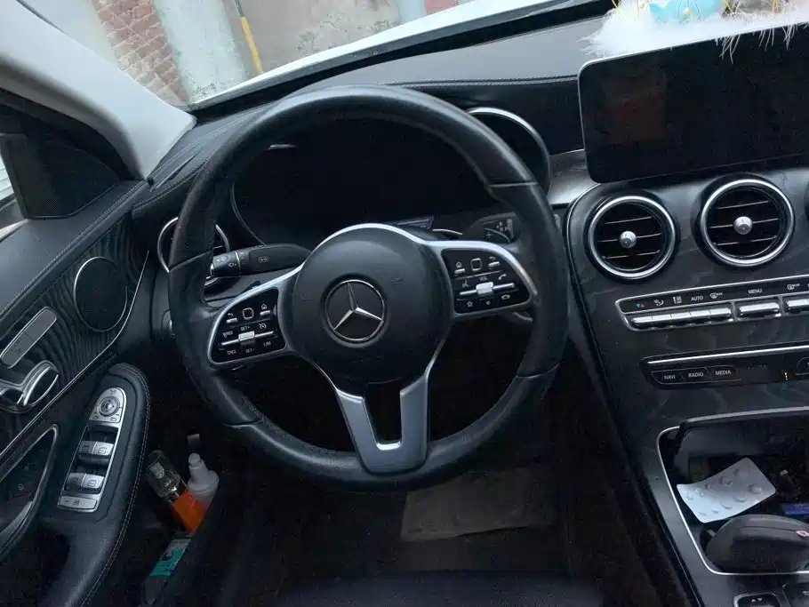 Mercedes-Benz C-Class 2019 — фото 15
