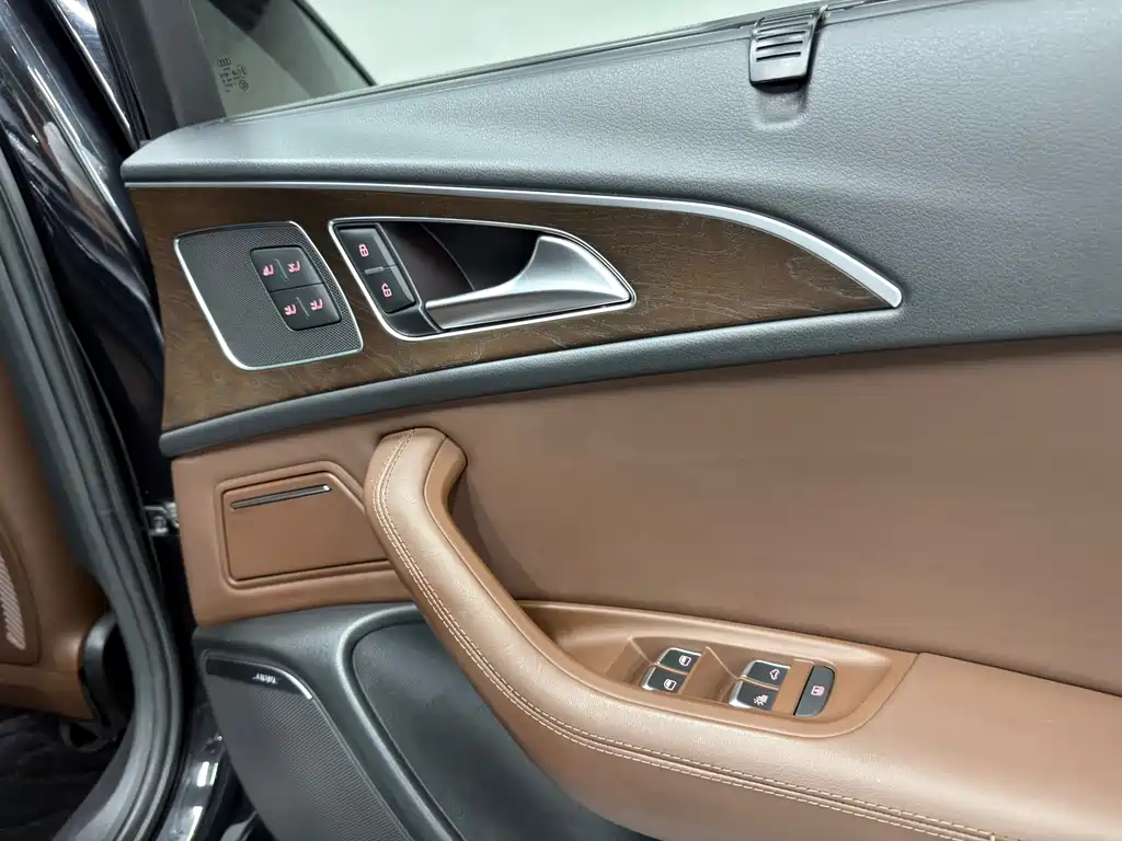 Audi A6L 2015 — фото 23