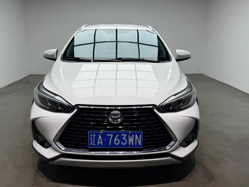 Toyota Yaris L 2022