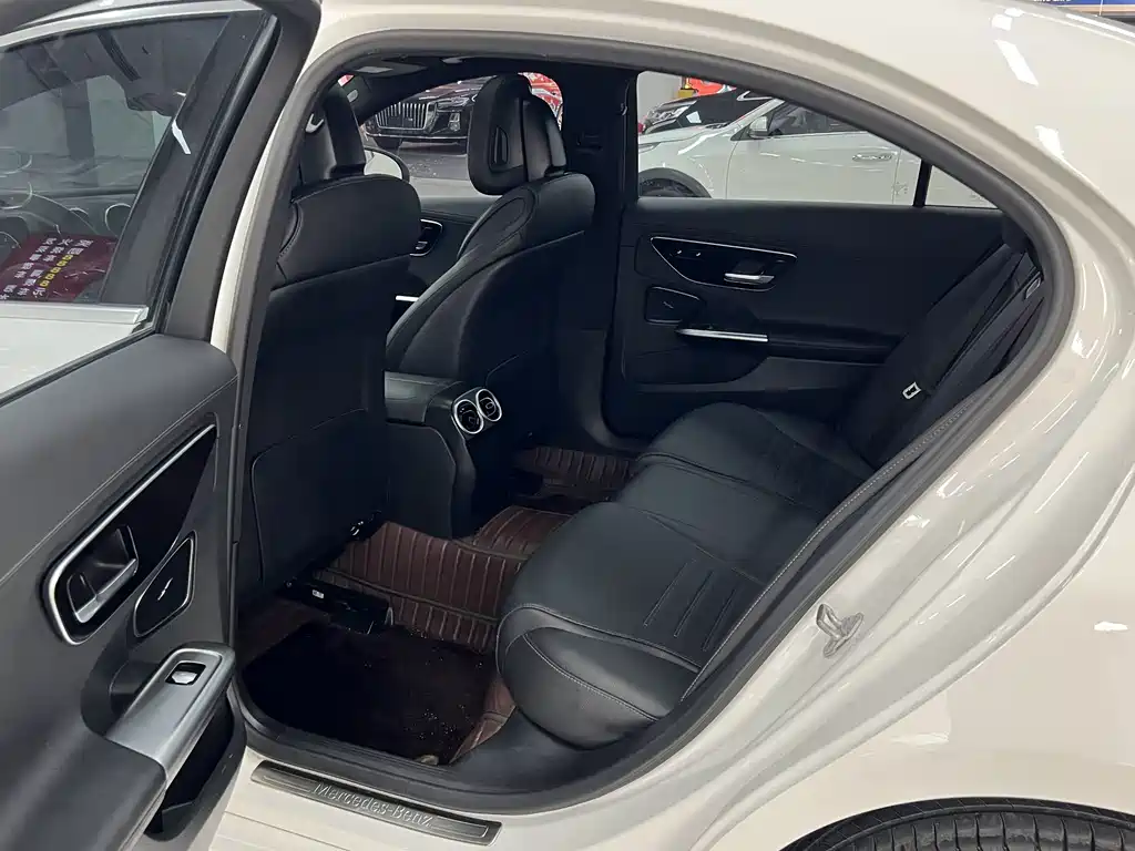 Mercedes-Benz C-Class 2022 — фото 6