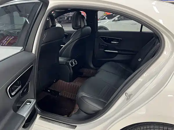 Mercedes-Benz C-Class 2022