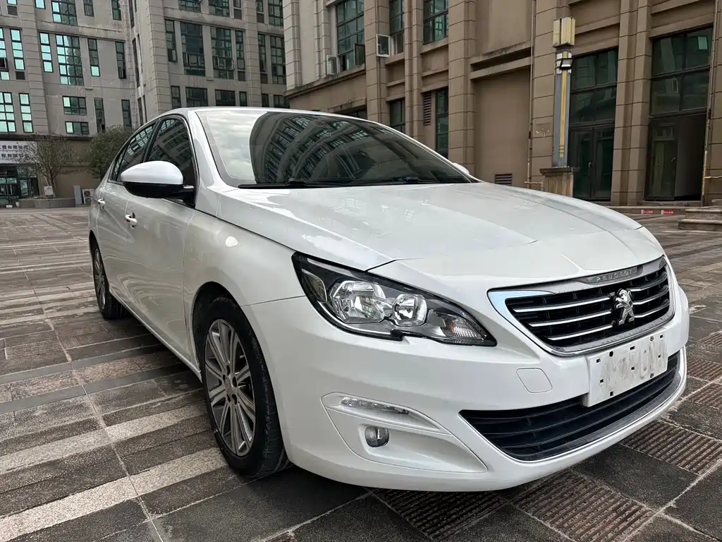 Peugeot 408 2019 — фото 8
