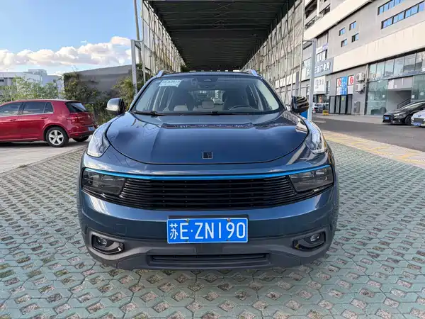 Lynk & Co 01 2018
