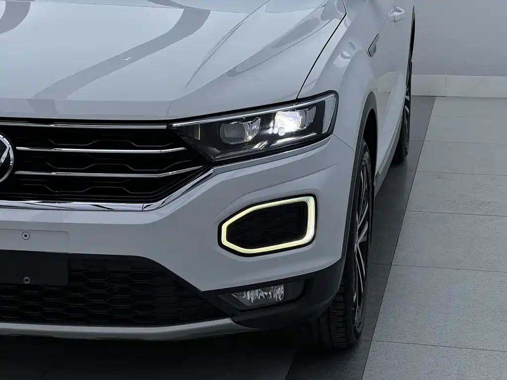 Volkswagen T-Roc 2022 — фото 6