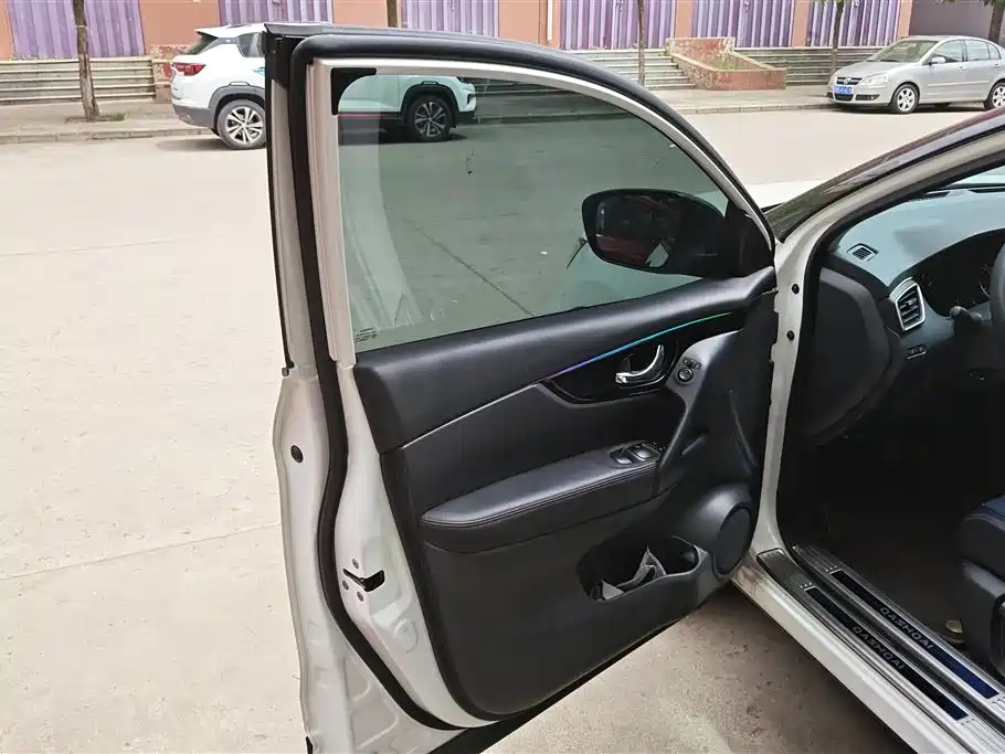 Nissan Qashqai 2023 — фото 7