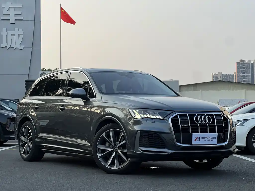 Audi Q7 2021 — фото 3