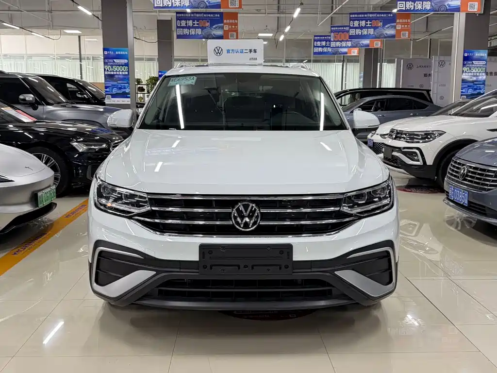 Volkswagen Tiguan L 2023 — фото 2