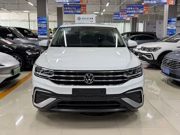 Volkswagen Tiguan L 2023