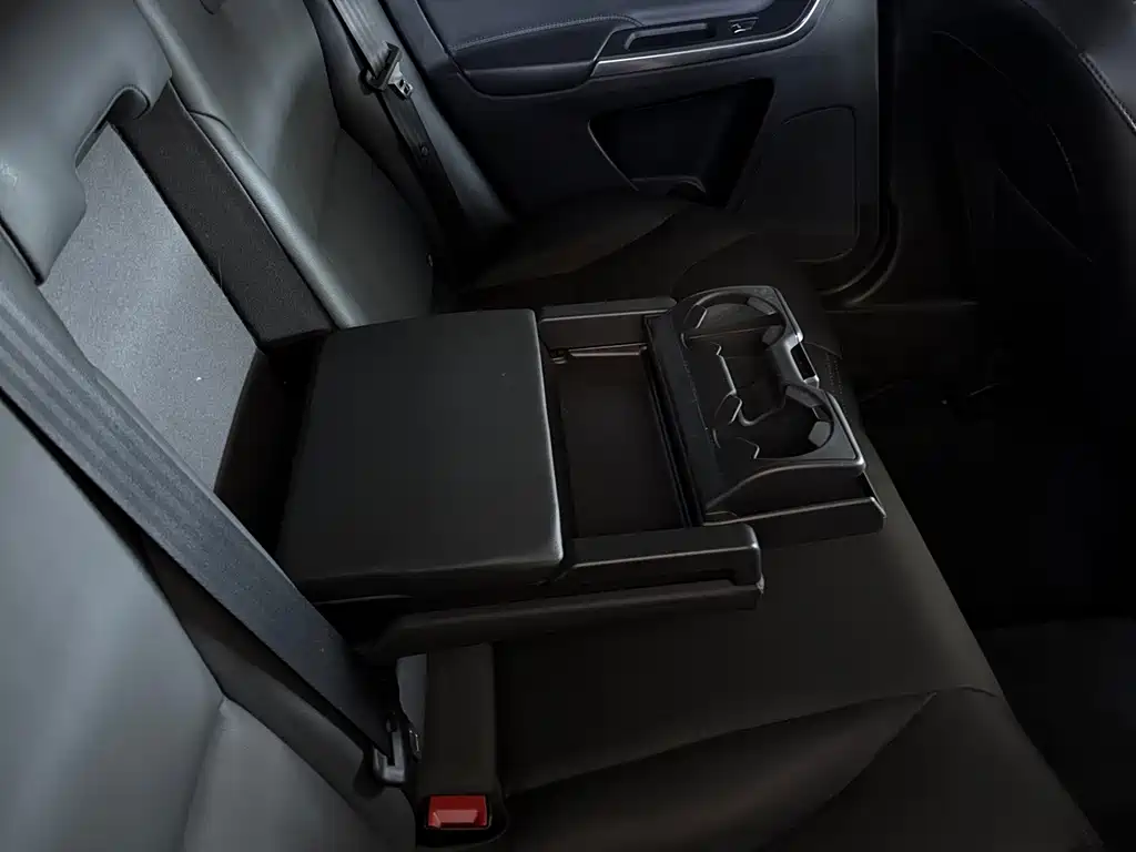 Volvo XC60 2016 — фото 12