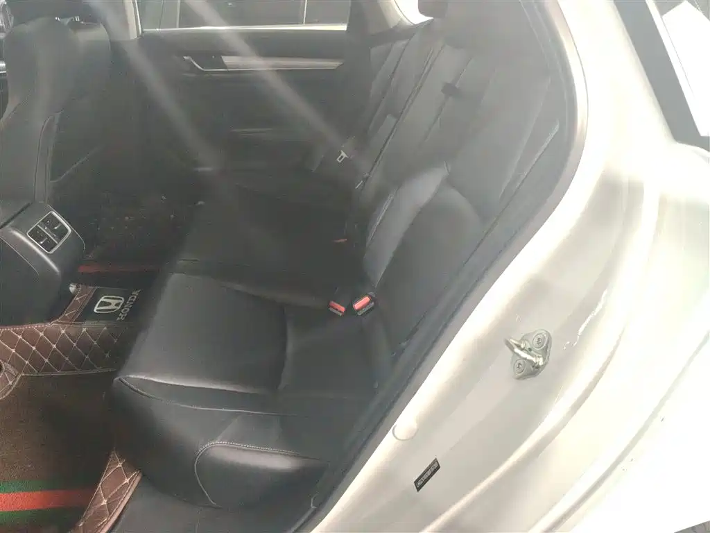 Honda Accord 2021 — фото 12