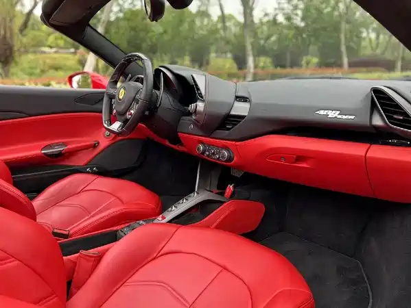 Ferrari 488 2019