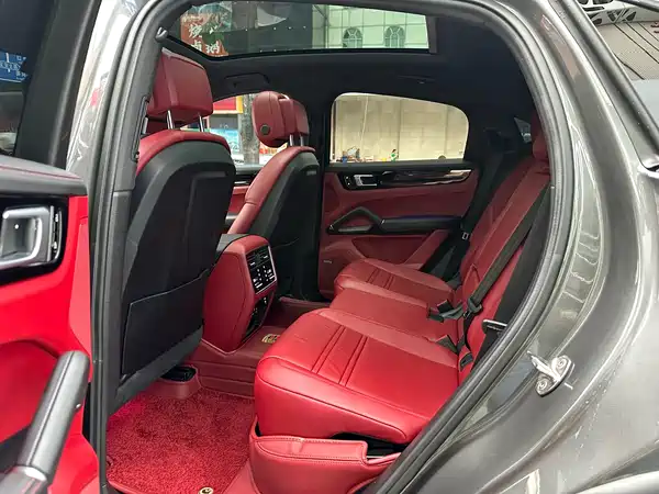 Porsche Cayenne 2020