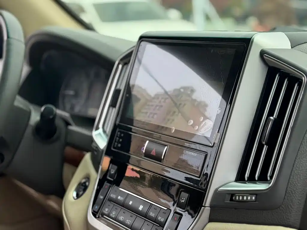 Toyota Land Cruiser 2015 — фото 13