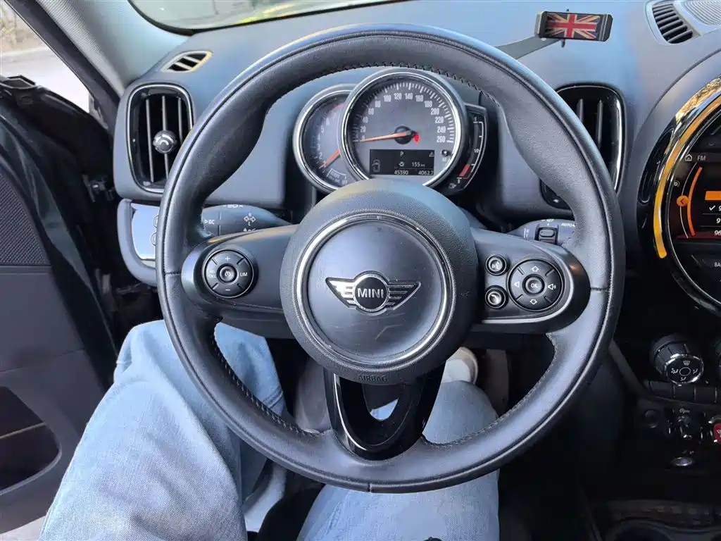 MINI Countryman 2019 — фото 11