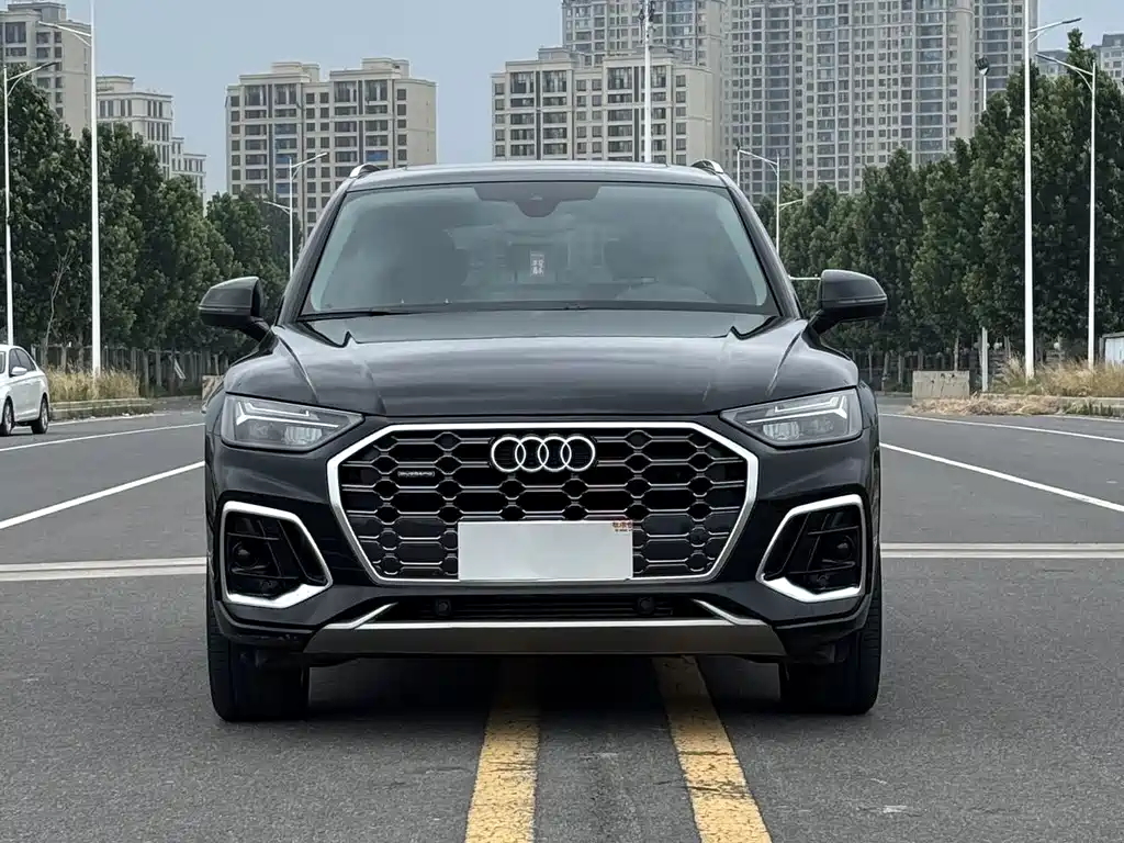 Audi Q5L 2022 — фото 2