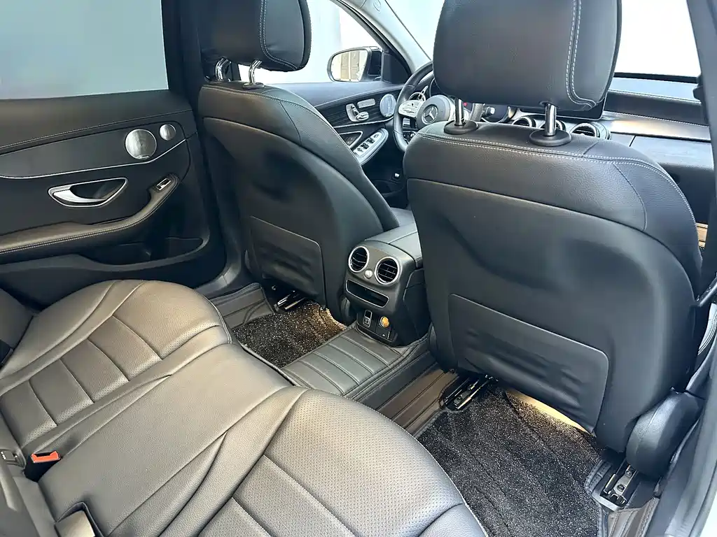 Mercedes-Benz C-Class 2021 — фото 13