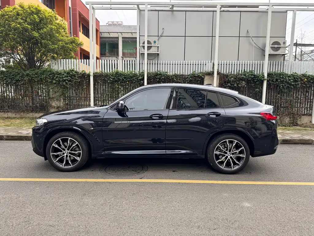 BMW X4 2025 — фото 5