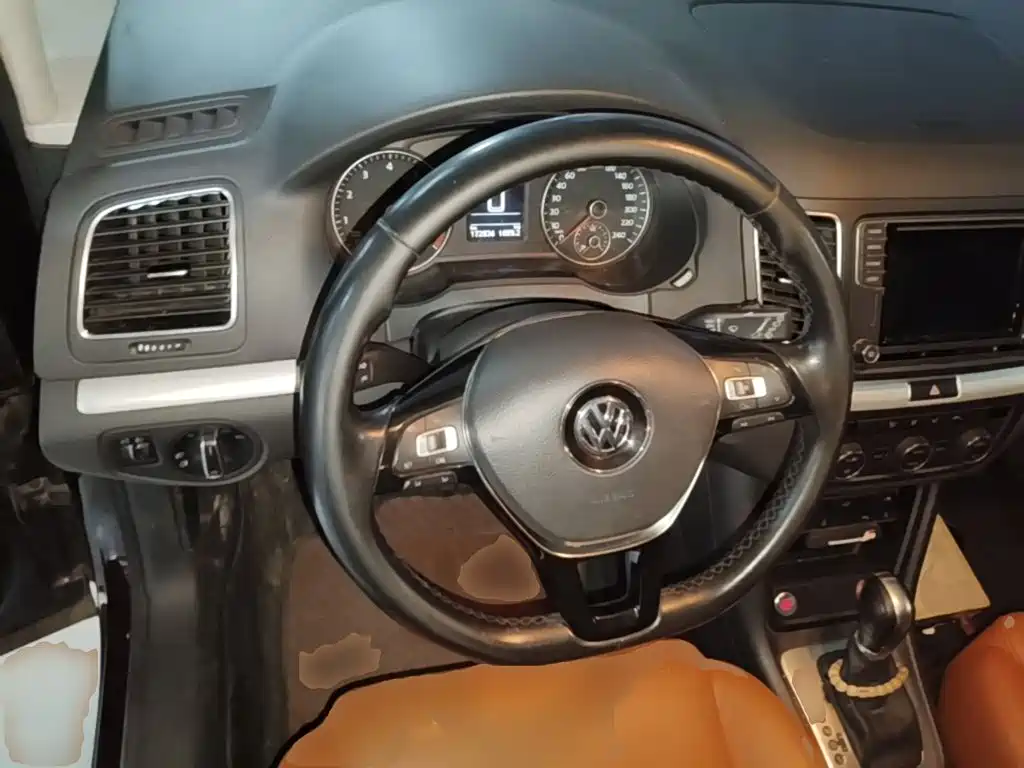 Volkswagen Sharan 2018 — фото 11