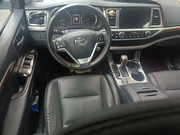 Toyota Highlander 2018