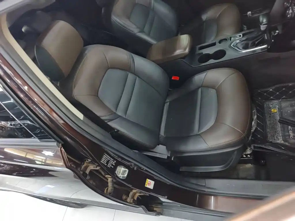 GAC Trumpchi GS4 2017 — фото 25