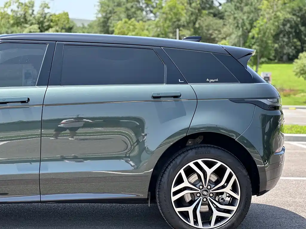 Land Rover Range Rover Evoque 2021 — фото 10