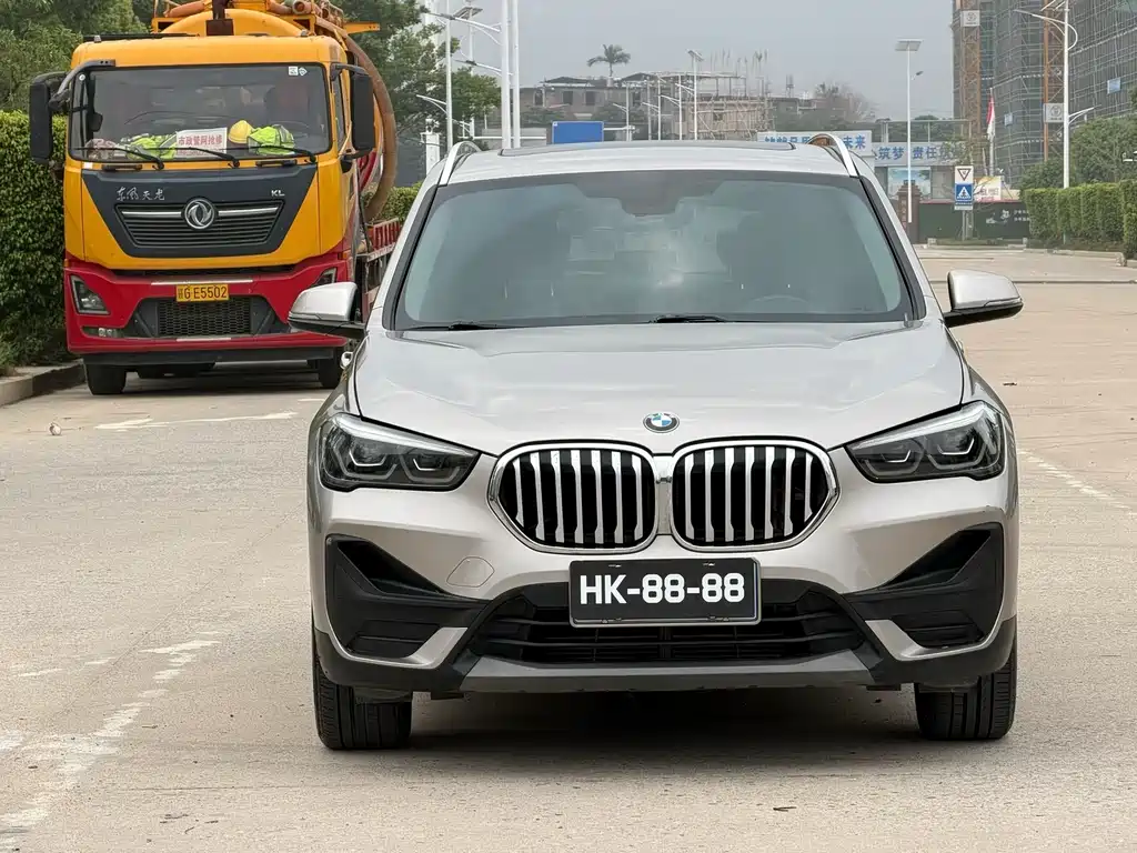BMW X1 2020 — фото 1