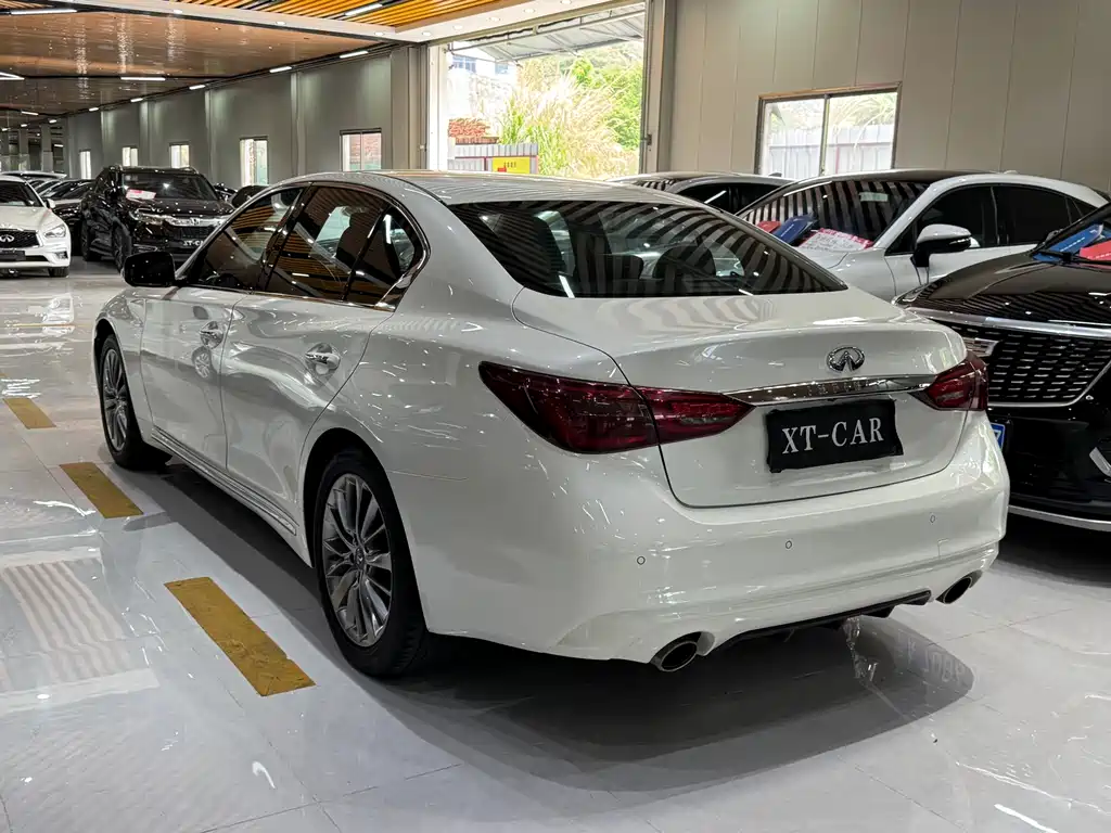 Infiniti Q50L 2018 — фото 6