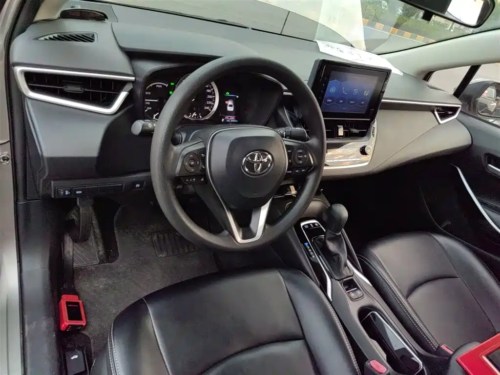 Toyota Corolla 2021 — фото 12