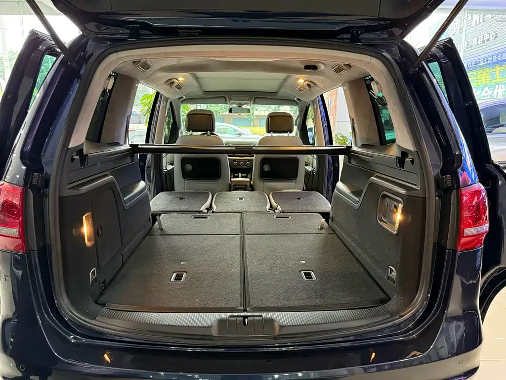 Volkswagen Sharan 2015 — фото 8
