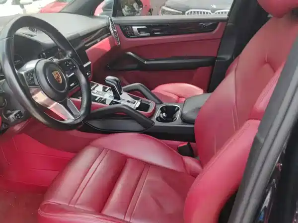 Porsche Cayenne 2020