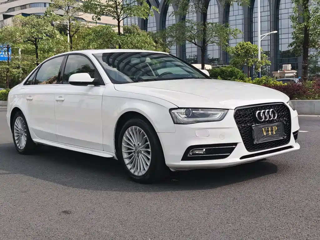 Audi A4L 2015 — фото 3