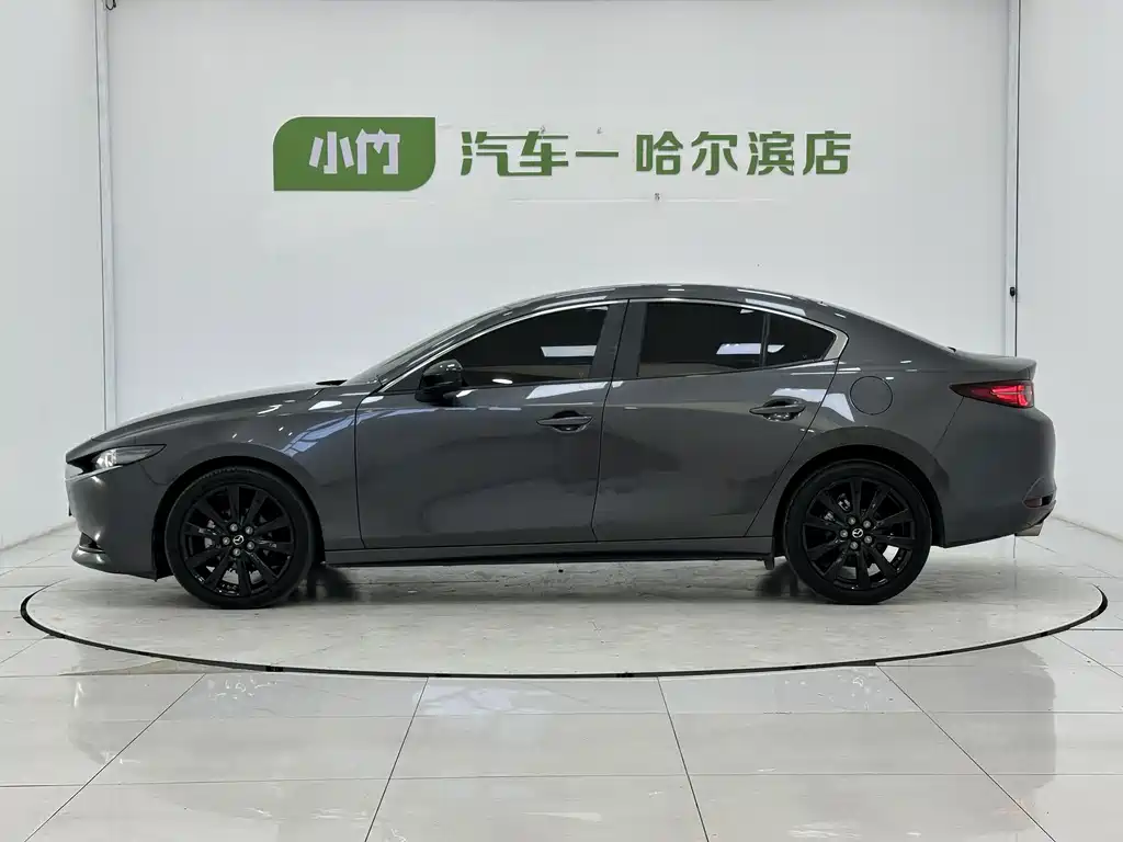 Mazda 3 Axela 2023
