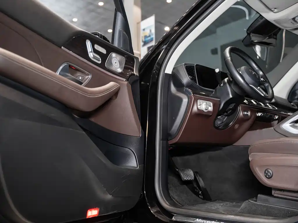 Mercedes-Benz GLE 2020 — фото 15