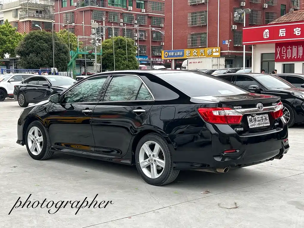 Toyota Camry 2013 — фото 7