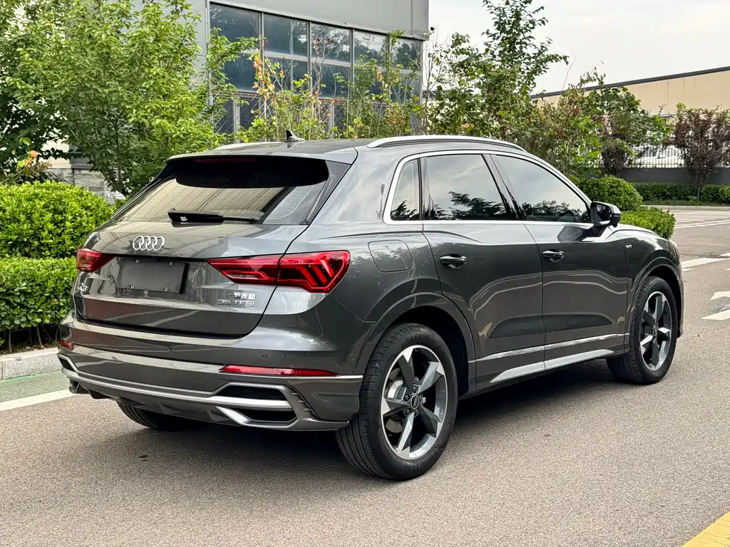 Audi Q3 2023 — фото 6
