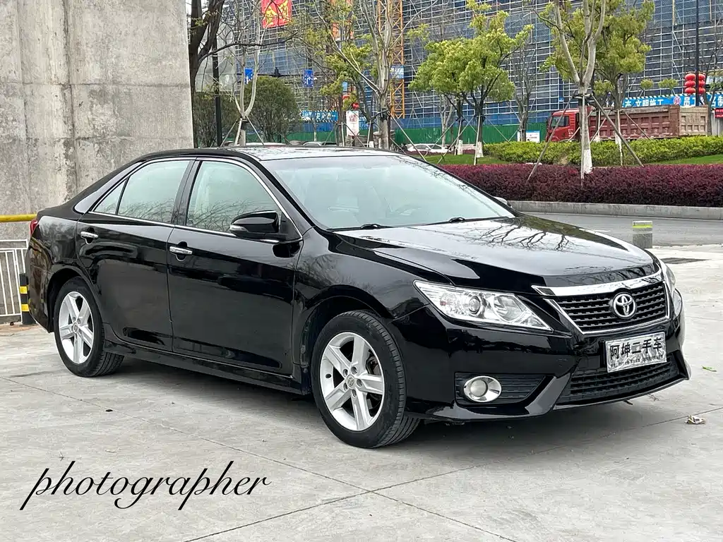 Toyota Camry 2013 — фото 3