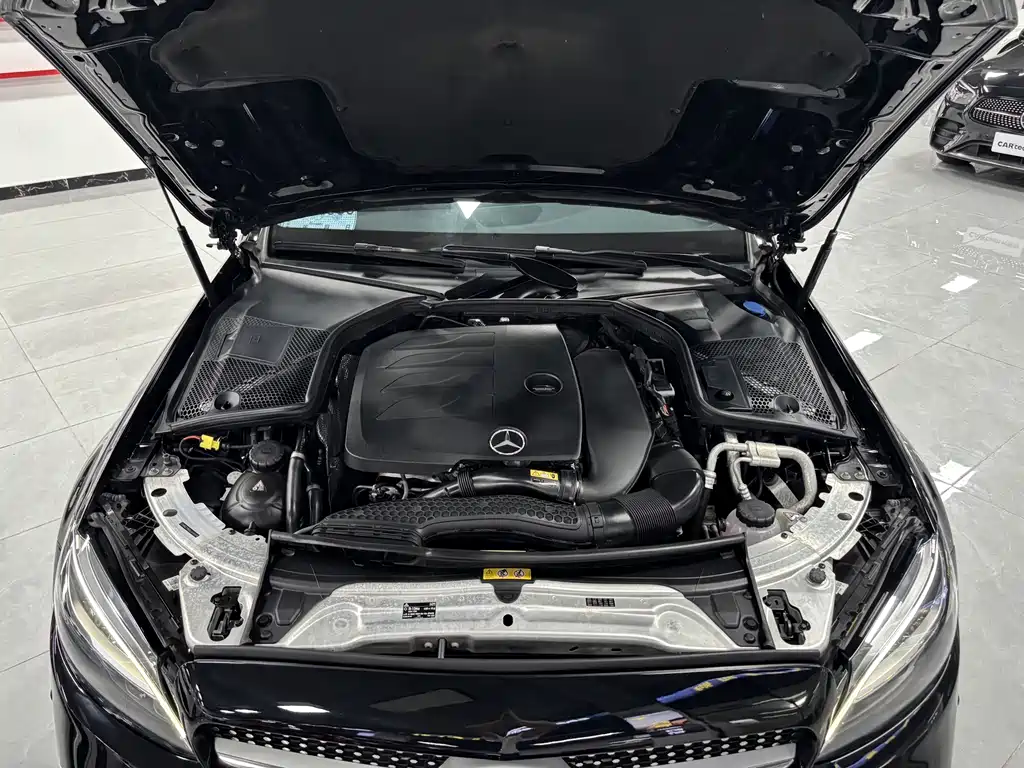 Mercedes-Benz C-Class 2020 — фото 17